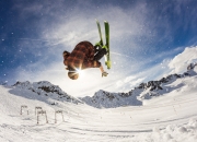 开云官方app入口-迪亚斯刷新纪录，厄瓜多尔淘汰赛过关佛罗伦萨，南美新星的欧洲崛起之路