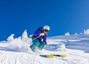 开云体育直播-赛道上的王朝更迭，佩雷兹统治全场，红牛轻取梅赛德斯